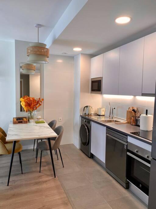 Nuevo Moderno Apartamento De Lujo إشبيلية المظهر الخارجي الصورة