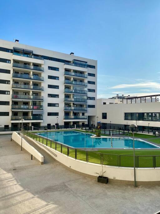 Nuevo Moderno Apartamento De Lujo إشبيلية المظهر الخارجي الصورة