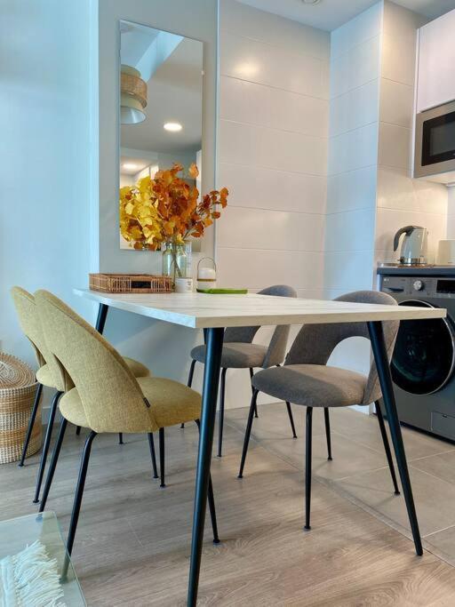 Nuevo Moderno Apartamento De Lujo إشبيلية المظهر الخارجي الصورة
